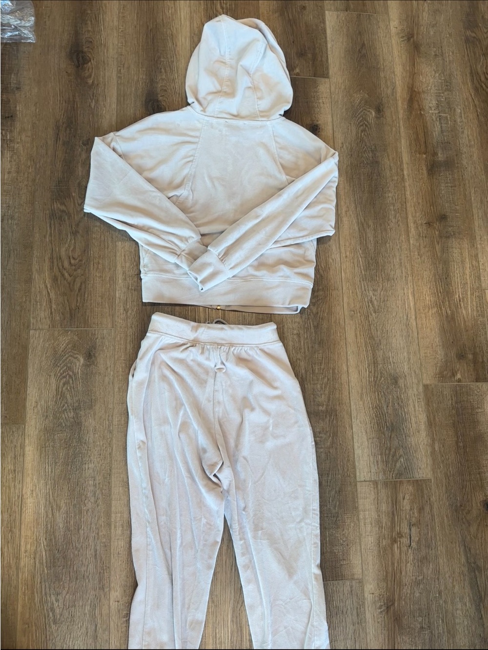 NWOT Womens Cream Velvet Lounge Set - Picture 6 of 6